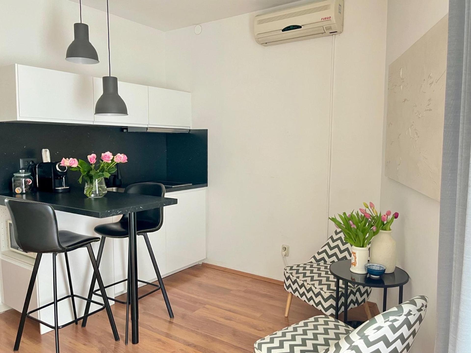 Studio Nana - By Golden Gate In Old Town Сплит Екстериор снимка