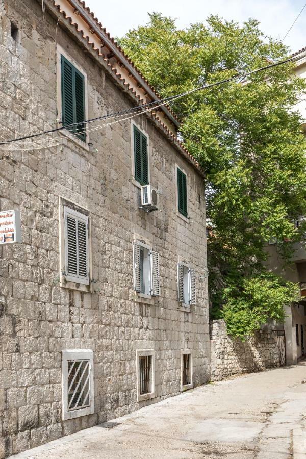 Studio Nana - By Golden Gate In Old Town Сплит Екстериор снимка